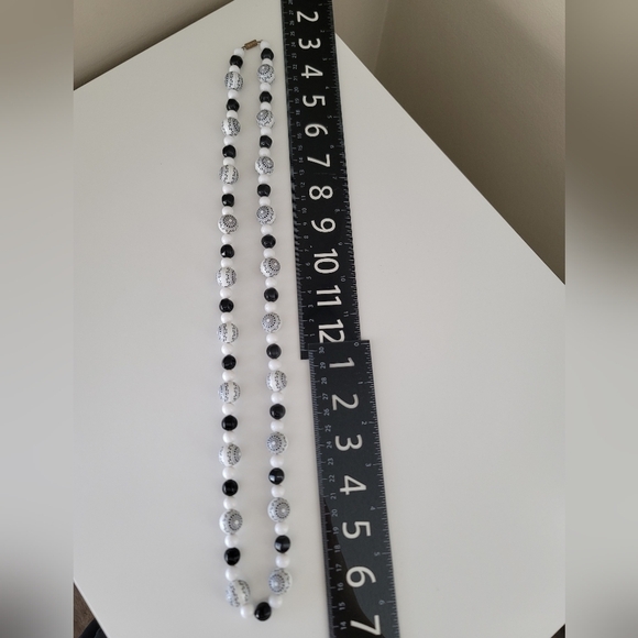 Vintage Black & White Necklace Ball Beads Unique Pattern #584 - Picture 7 of 9